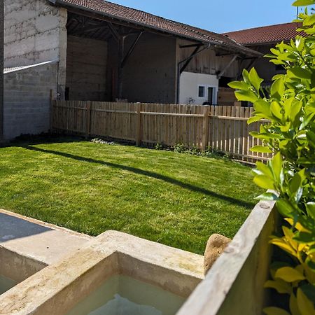 Logement - Studio Independant A Perouges Exterior photo